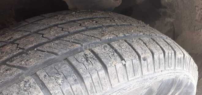 Nissan Pathfinder 1999, 316,000 km - 3.3 l - Yevlax