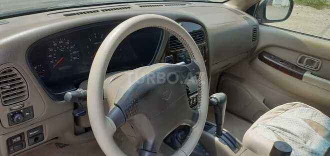 Nissan Pathfinder 1999, 316,000 km - 3.3 l - Yevlax
