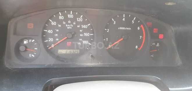 Nissan Pathfinder 1999, 316,000 km - 3.3 l - Yevlax