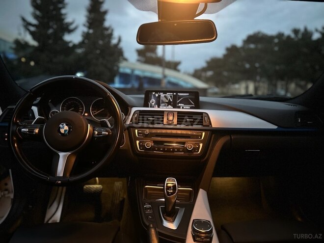 BMW 320-7