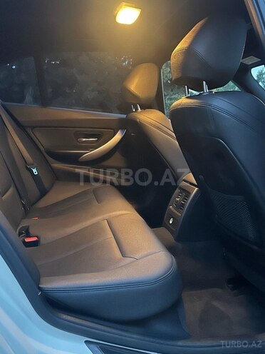 BMW 320-11