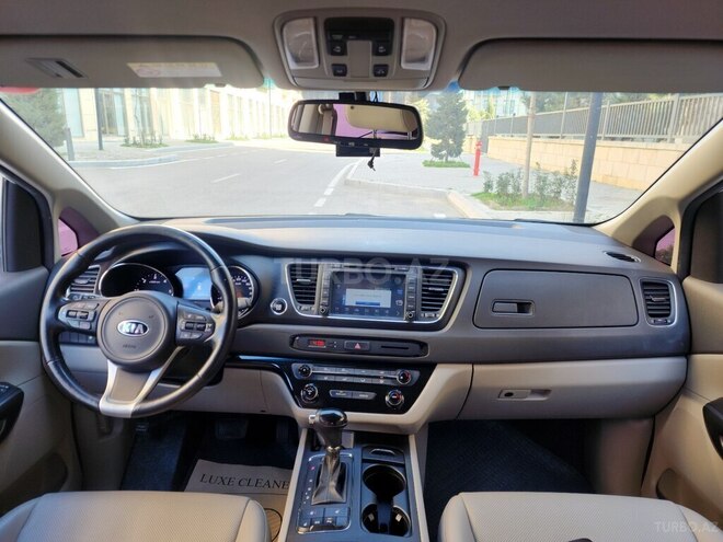 Kia Carnival 2016, 240,000 km - 2.2 l - Bakı
