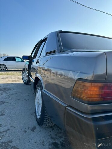 Mercedes 190 1991, 350,000 km - 2.0 l - Siyəzən