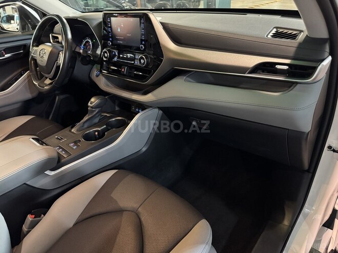 Toyota Highlander 2022, 60,200 km - 2.5 l - Bakı