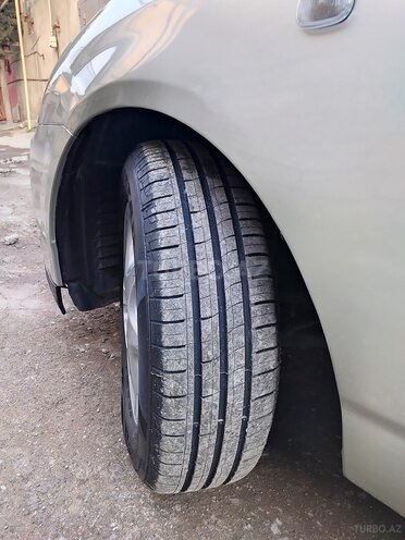 Toyota Corolla 2006, 248,000 km - 1.4 l - Bakı
