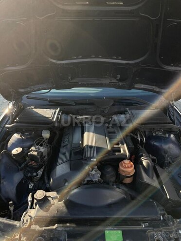 BMW 528 2000, 279,658 km - 2.8 l - Bakı