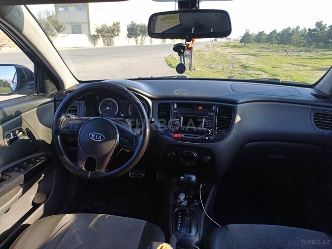 Kia Rio 2009, 400,000 km - 1.5 l - Bakı