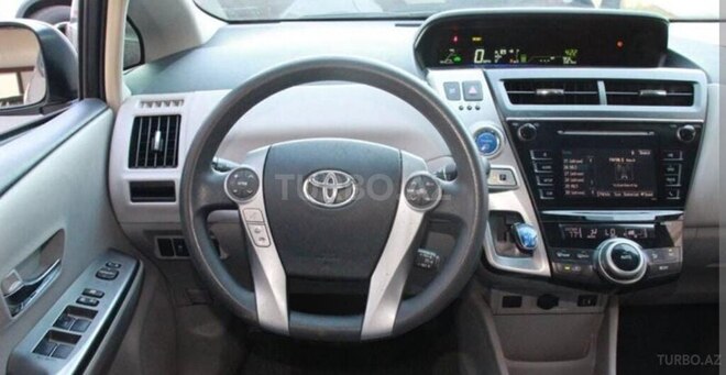 Toyota Prius V 2012, 171,000 km - 1.8 л - Bakı