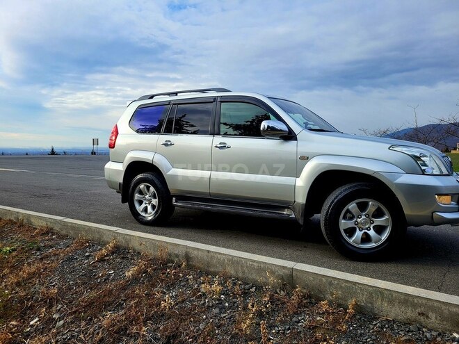 Toyota Land Cruiser Prado 2003, 317,200 km - 2.7 l - Qax