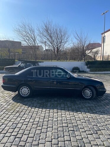 Mercedes E 220 d 2001, 400,000 km - 2.2 l - Bakı