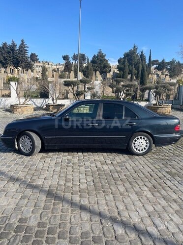 Mercedes E 220 d 2001, 400,000 km - 2.2 l - Bakı