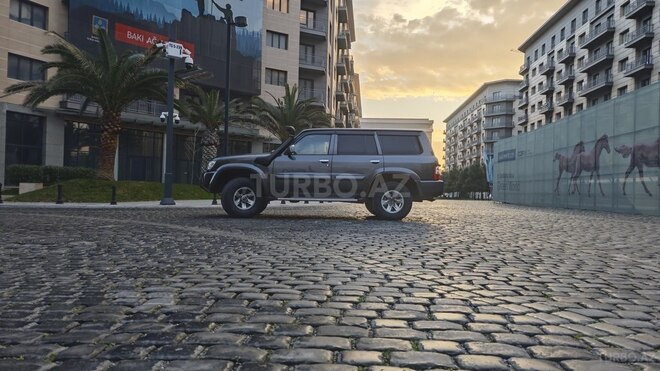 Nissan Patrol 2003, 450,000 km - 3.0 l - Bakı