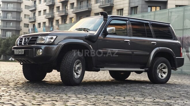 Nissan Patrol 2003, 450,000 km - 3.0 l - Bakı