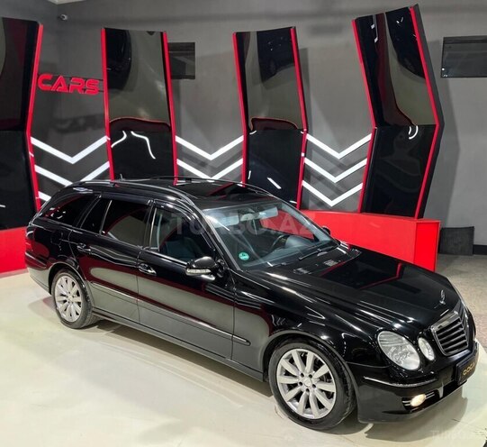 Mercedes E 220 d-4