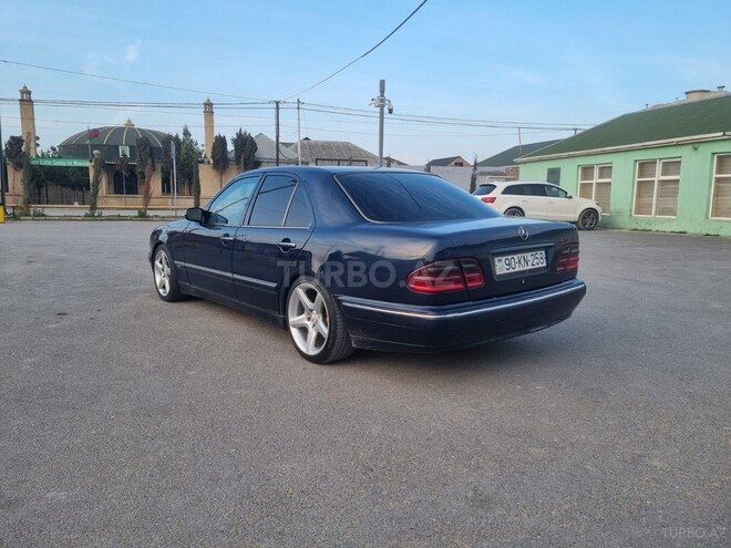 Mercedes E 220 d 1999, 445,000 km - 2.2 л - Bakı
