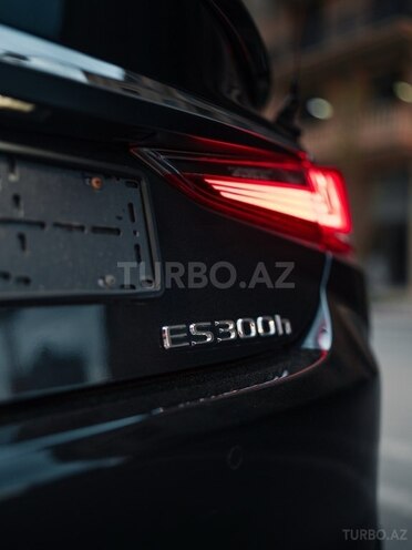 Lexus ES 300h 2023, 60,000 km - 2.5 l - Bakı