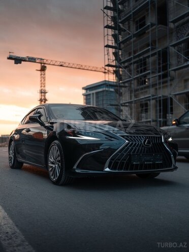 Lexus ES 300h 2023, 60,000 km - 2.5 l - Bakı