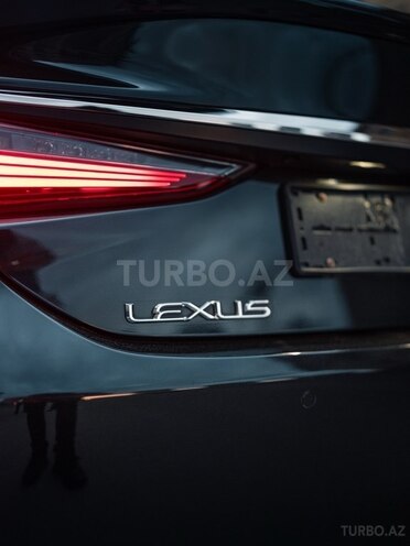 Lexus ES 300h 2023, 60,000 km - 2.5 l - Bakı