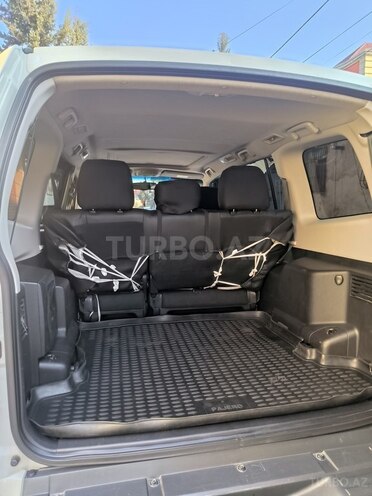 Mitsubishi Pajero-15