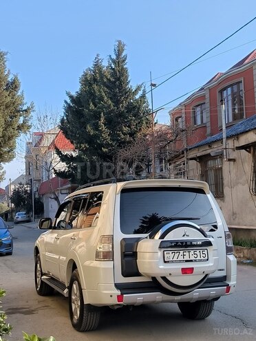 Mitsubishi Pajero-14