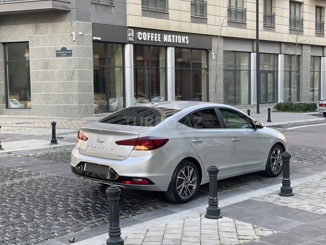 Hyundai Elantra 2019, 136,794 km - 2.0 л - Bakı