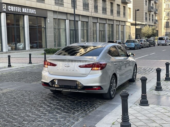 Hyundai Elantra 2019, 136,794 km - 2.0 л - Bakı