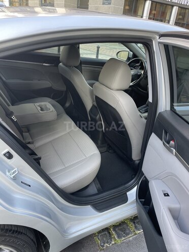 Hyundai Elantra 2019, 136,794 km - 2.0 л - Bakı