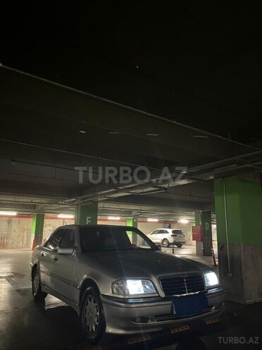 Mercedes C 180 1999, 350,000 km - 1.8 л - Bakı
