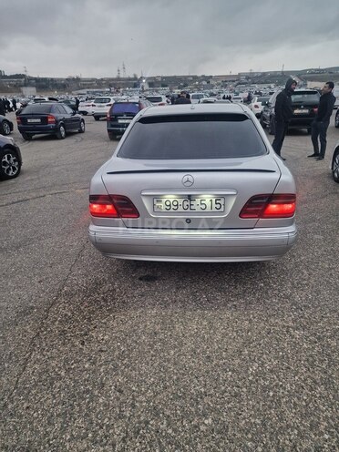 Mercedes E 220 d 2001, 663,557 km - 2.2 л - Bakı