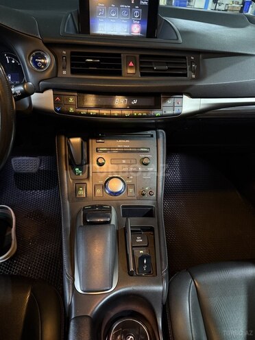 Lexus CT 200h 2014, 194,000 km - 1.8 l - Bakı