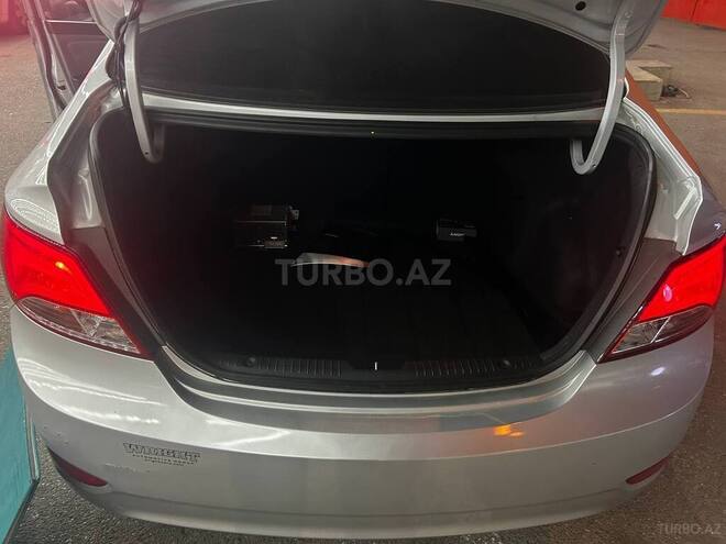 Hyundai Accent 2015, 135,418 km - 1.6 l - Bakı