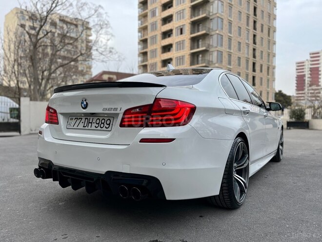 BMW 528 2015, 130,000 km - 2.0 l - Bakı