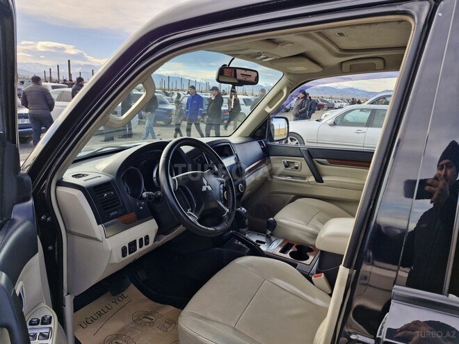 Mitsubishi Pajero 2007, 254,000 km - 3.0 л - Yevlax