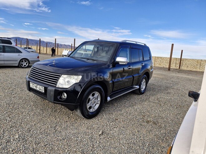 Mitsubishi Pajero 2007, 254,000 km - 3.0 л - Yevlax