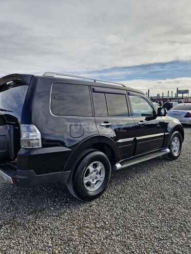 Mitsubishi Pajero 2007, 254,000 km - 3.0 л - Yevlax