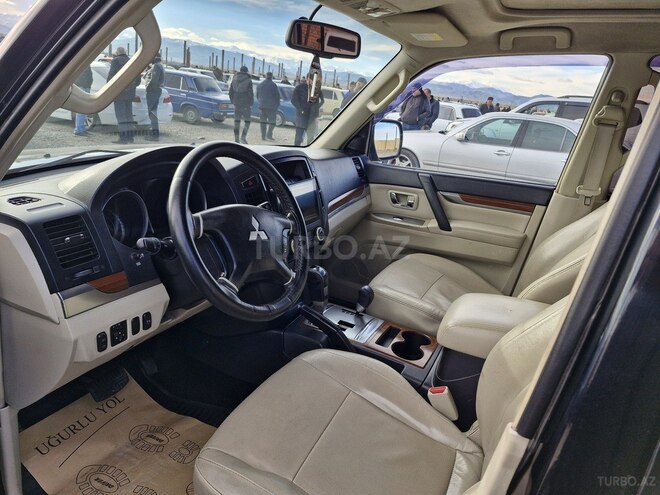 Mitsubishi Pajero 2007, 254,000 km - 3.0 л - Yevlax