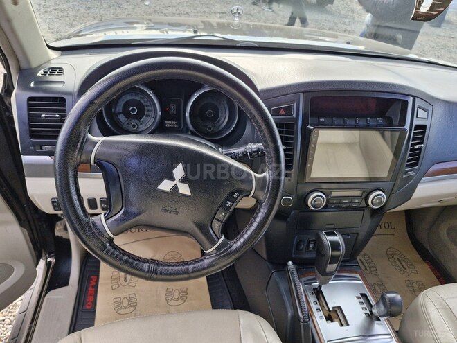 Mitsubishi Pajero 2007, 254,000 km - 3.0 л - Yevlax