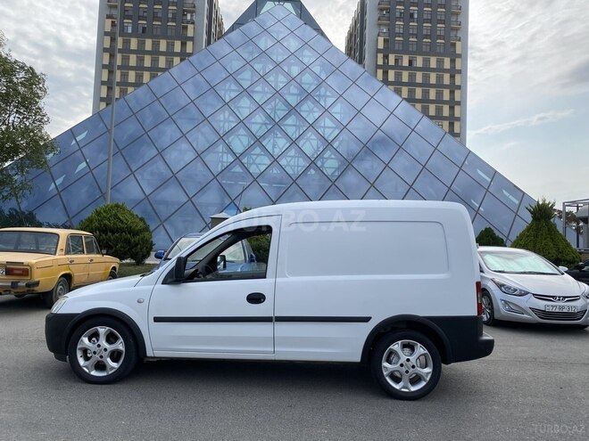 Opel Combo-9