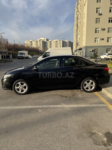 Toyota Corolla 2013, 175,000 km - 1.6 l - Bakı