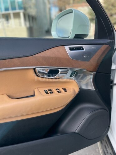 Volvo XC90-7