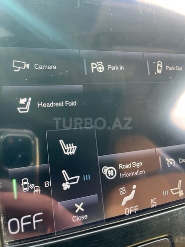 Volvo XC90-12