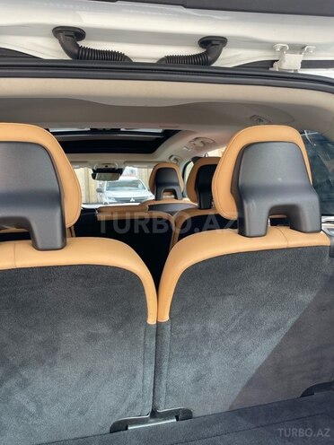 Volvo XC90-20