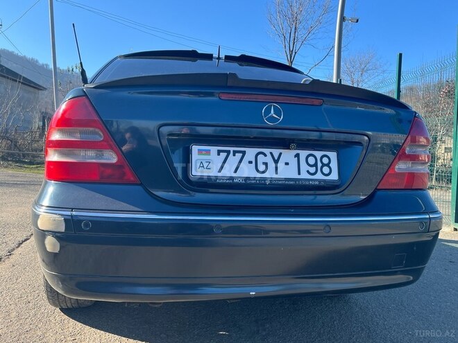 Mercedes C 240 2001, 355,000 km - 2.6 л - Lənkəran
