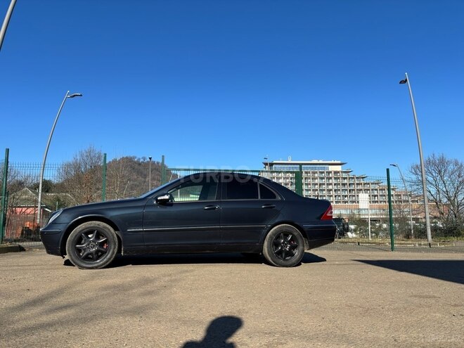 Mercedes C 240 2001, 355,000 km - 2.6 л - Lənkəran