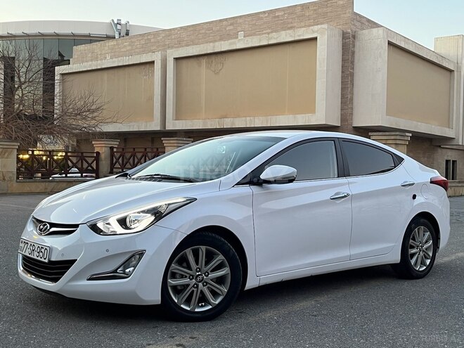 Hyundai Avante-13