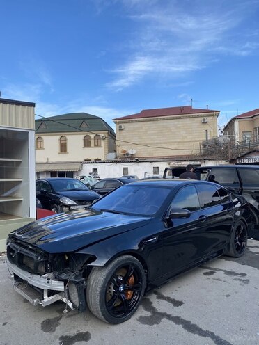 BMW M5 2013, 75,000 km - 4.4 л - Bakı