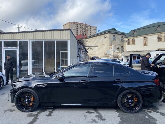 BMW M5 2013, 75,000 km - 4.4 л - Bakı