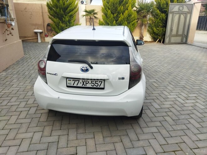 Toyota Prius C 2012, 217,000 km - 1.5 л - Bakı