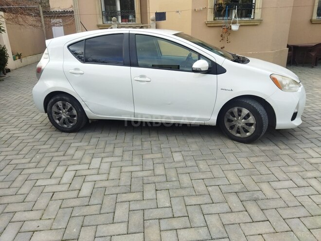 Toyota Prius C 2012, 217,000 km - 1.5 л - Bakı