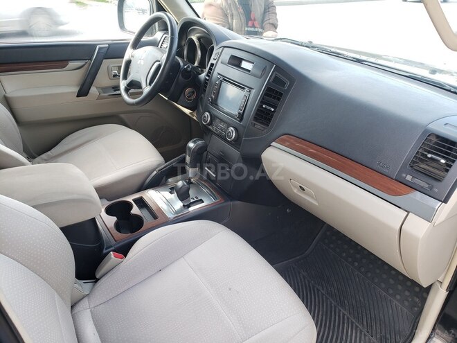 Mitsubishi Pajero 2007, 288,000 km - 3.0 л - Bakı